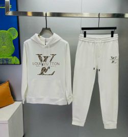 Picture of LV SweatSuits _SKULVM-5XLkdtn16429420